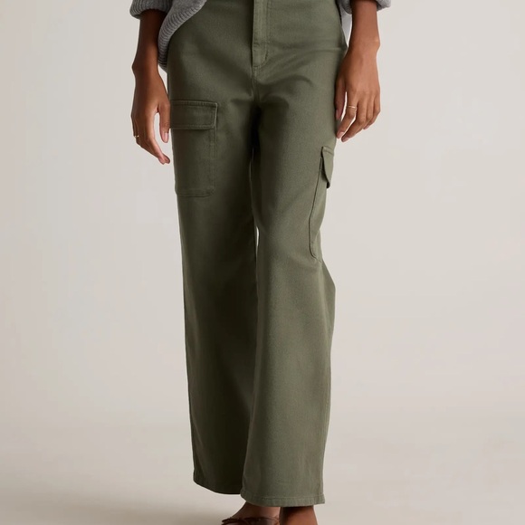 Quince Pants - Quince Organic Stretch Cotton Twill Cargo Pants Size 2  Utility wide leg